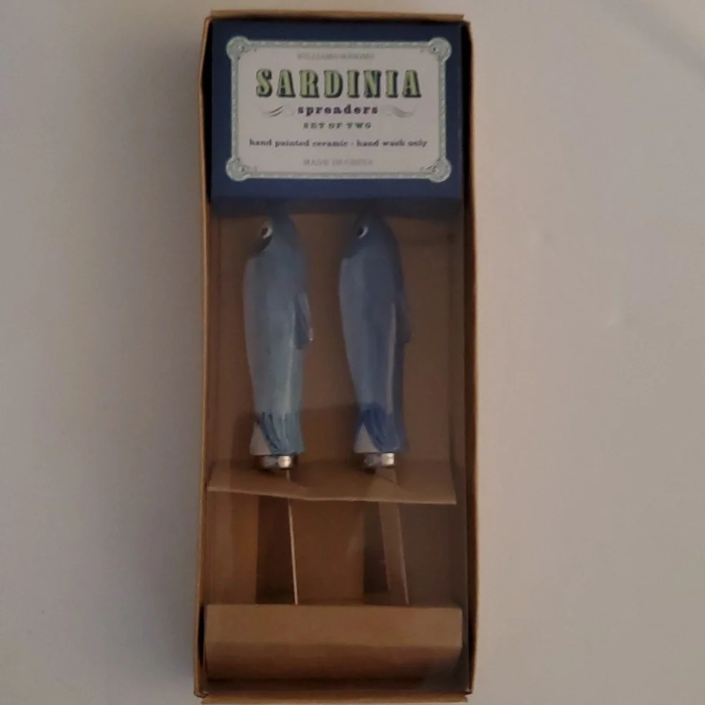 Williams Sonoma Sardinia Square 12